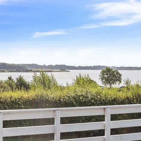 Henrich - 200m From The Sea By Interhome Vakantiehuis Egernsund